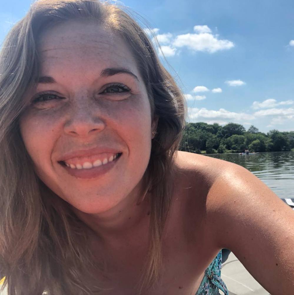 Meet your Posher, Alicia